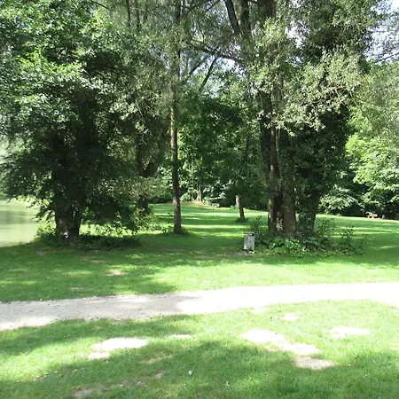 Camping, Glamping & Dorms Kemp *