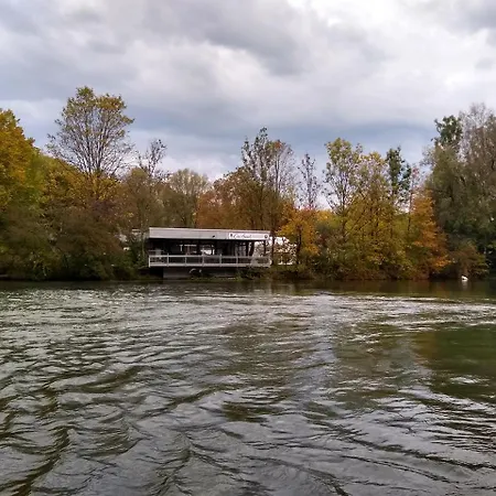 Camping, Glamping & Dorms Campsite Munich