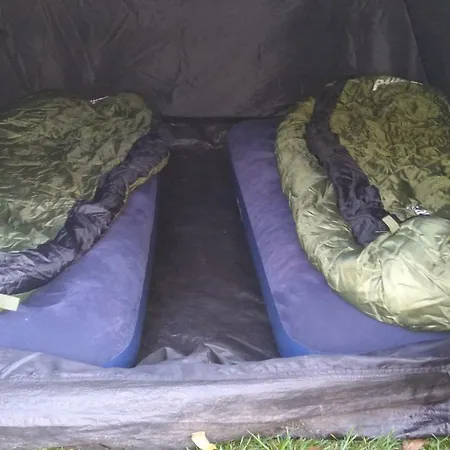 Camping, Glamping & Dorms Munich
